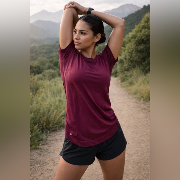 Athleta Tops - Athleta Maroon Speedlight Short Sleeve Workout Tee- Size S